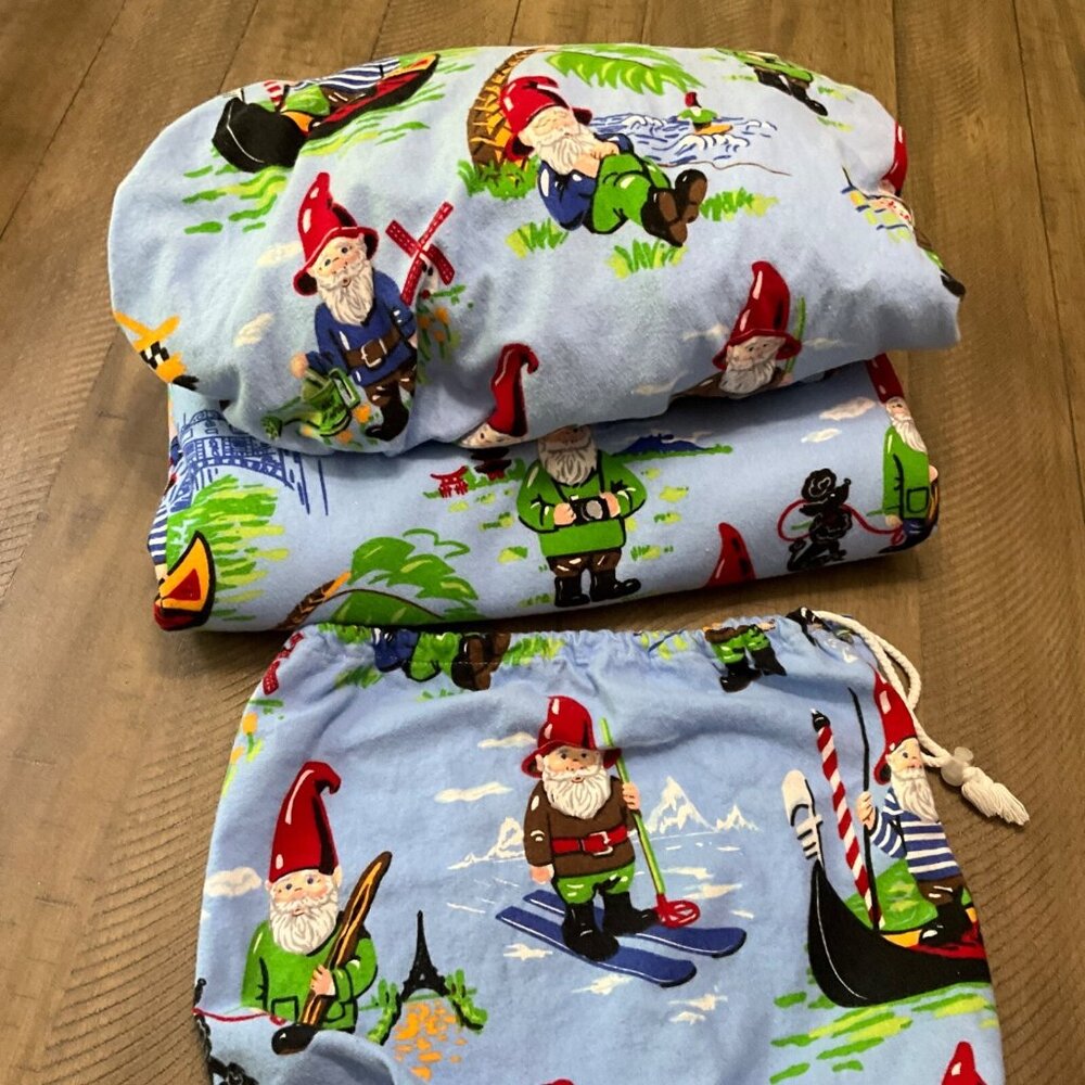 Nick And Nora Twin Bedsheet Set Traveling Gnomes Fitted Flat Sheet & Case